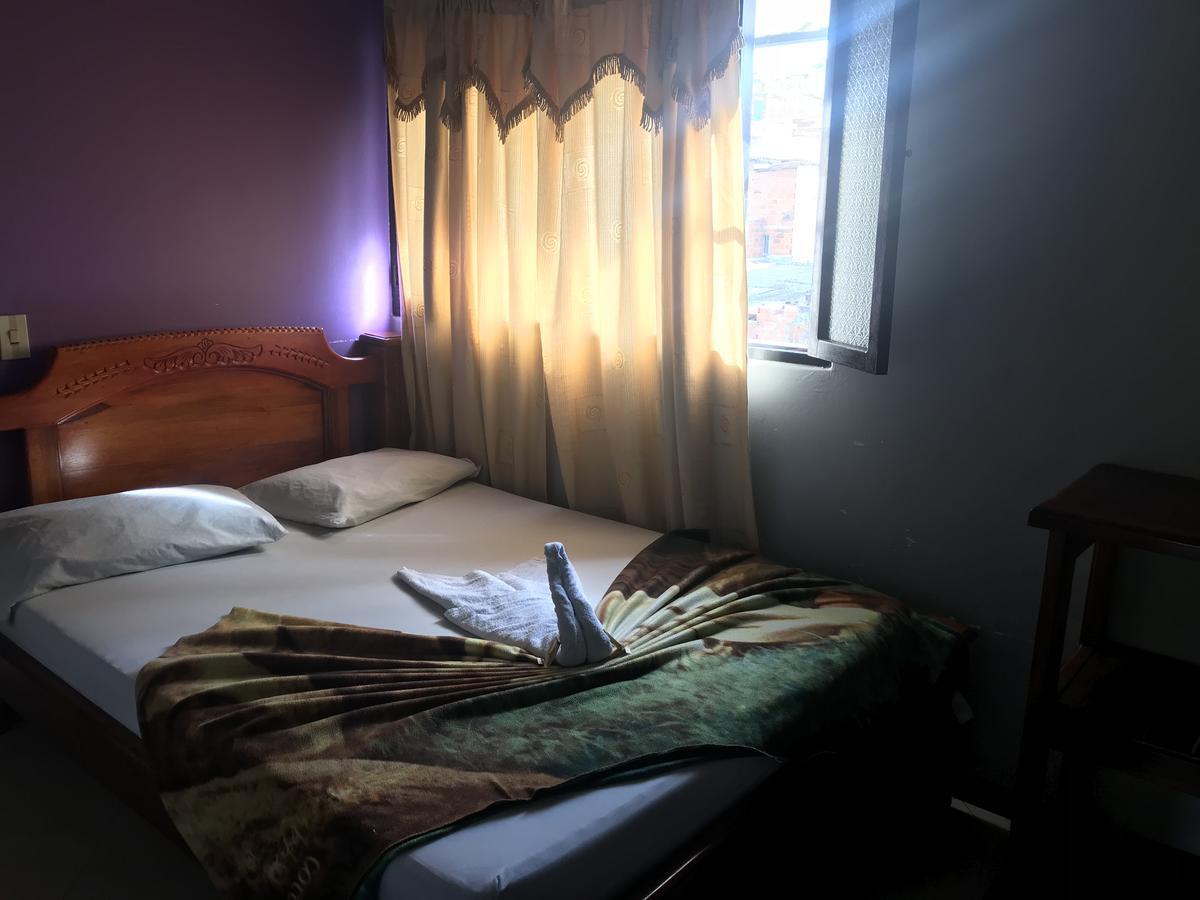 Hotel Calipso Marinilla Zewnętrze zdjęcie