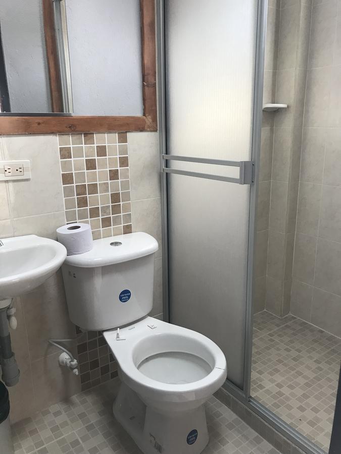Hotel Calipso Marinilla Zewnętrze zdjęcie