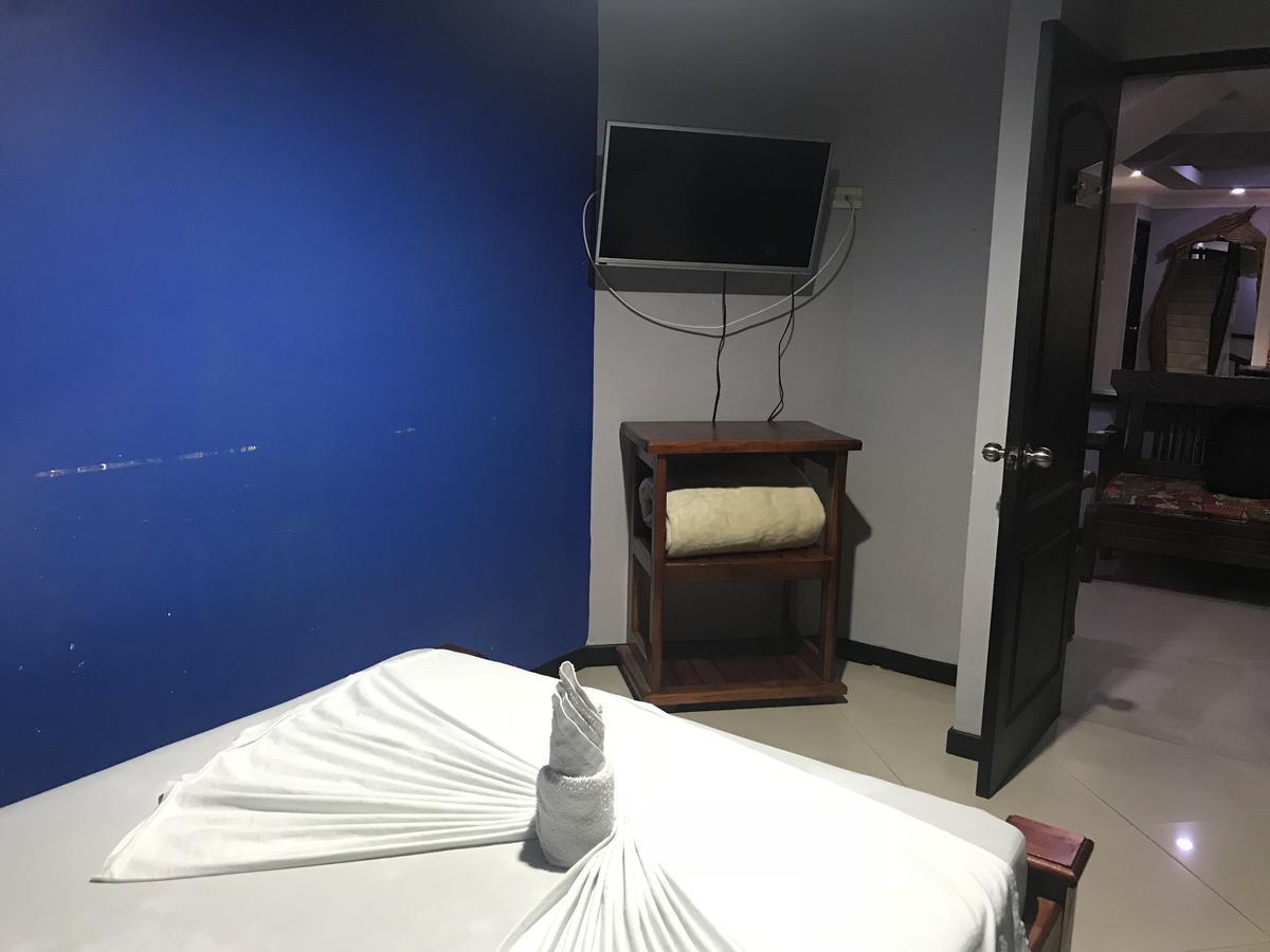 Hotel Calipso Marinilla Zewnętrze zdjęcie