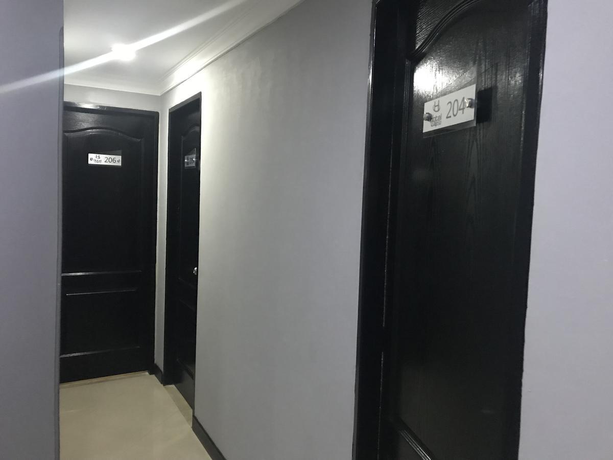 Hotel Calipso Marinilla Zewnętrze zdjęcie